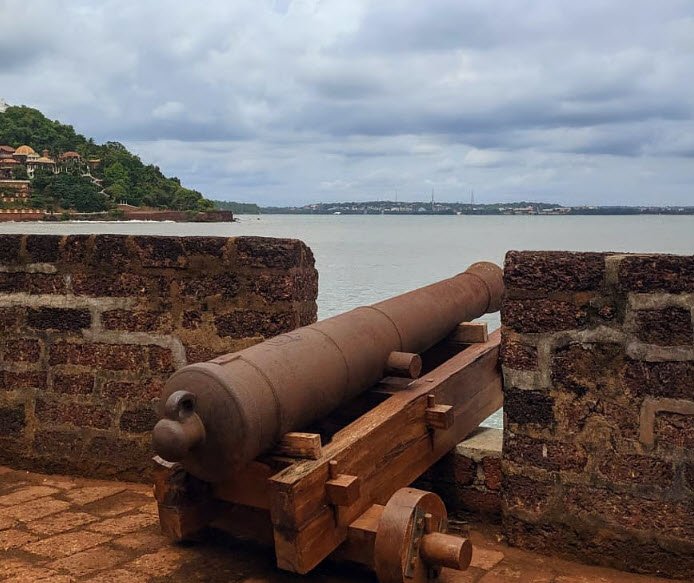 Gaspar Dias Fort Cannon, Panaji, Goa, India